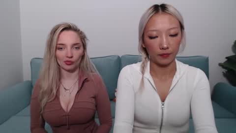 vivianwinters online show from November 2025 07:45:02 PM