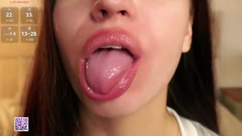 Nelly and Mari online show from September 2025 07:13:02 AM