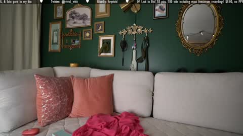 Snapshot of vivid_whit chatting on March 2025 02:36:01 AM Whitney online show from March 2025 02:36:01 AM