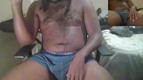 Snapshot of vividerblock45 chatting on December 2024 02:42:01 AM youngbbc538 online show from December 2024 02:42:01 AM