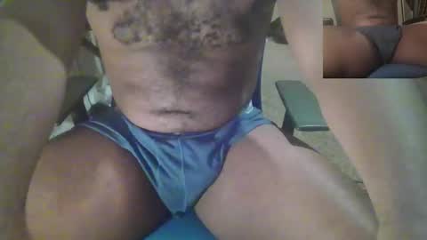 Snapshot of vividerblock45 chatting on December 2024 09:52:02 PM youngbbc538 online show from December 2024 09:52:02 PM