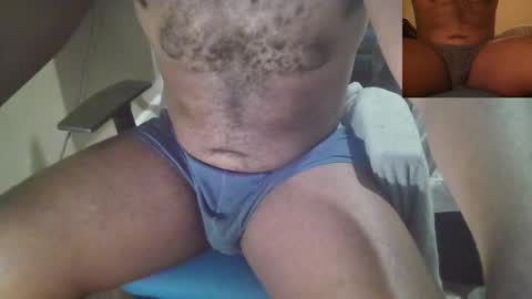 Snapshot of vividerblock45 chatting on December 2024 10:55:02 PM youngbbc538 online show from December 2024 10:55:02 PM