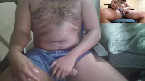 Snapshot of vividerblock45 chatting on September 2025 02:11:01 PM youngbbc538 online show from September 2025 02:11:01 PM