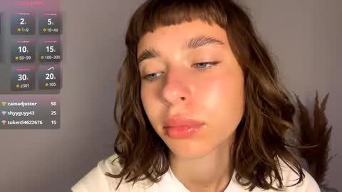 Vivi online show from February 2026 06:00:02 AM