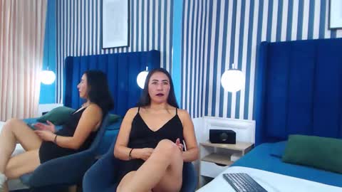 Vivian  online show from December 2025 01:28:02 PM