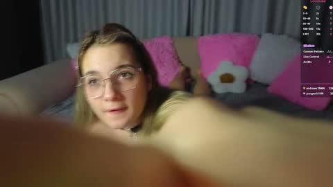 vivyboo111 online show from November 2025 08:41:01 PM