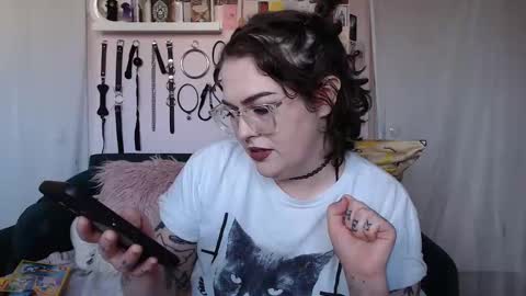 VIXIN online show from October 2025 07:45:02 PM