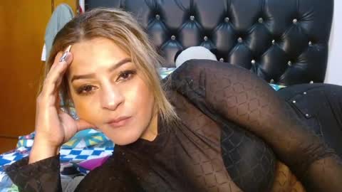 Venus online show from September 2025 01:06:02 AM