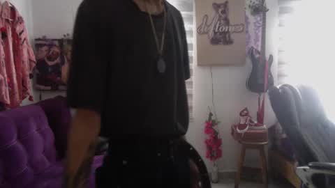 Snapshot of vl21cm chatting on September 2025 06:07:01 PM vl21cm online show from September 2025 06:07:01 PM