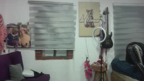 Snapshot of vl21cm chatting on April 2026 06:44:02 AM vl21cm online show from April 2026 06:44:02 AM