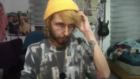 Snapshot of vl21cm chatting on April 2026 11:05:01 AM vl21cm online show from April 2026 11:05:01 AM