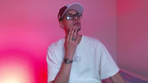 Snapshot of vlad__night chatting on February 2026 01:03:02 PM Vlad online show from February 2026 01:03:02 PM