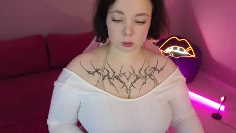 Snapshot of vlada_vv chatting on November 2025 08:14:01 AM Vlada online show from November 2025 08:14:01 AM