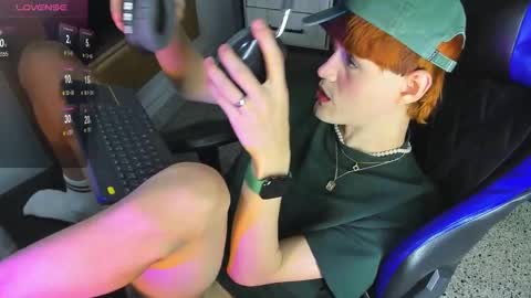 Snapshot of vladhellsing4 chatting on September 2025 02:44:01 PM Vlad online show from September 2025 02:44:01 PM