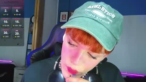 Snapshot of vladhellsing4 chatting on October 2025 02:51:01 PM Vlad online show from October 2025 02:51:01 PM