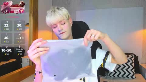 Snapshot of vladhellsing4 chatting on February 2026 02:24:01 PM Vlad online show from February 2026 02:24:01 PM