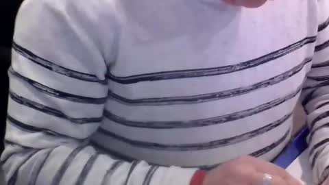 volpi72 online show from November 2025 07:46:02 PM