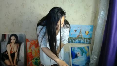 voulezvous_angel online show from May 2026 04:37:02 PM