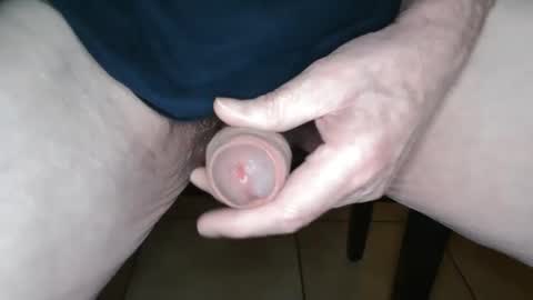 Snapshot of voyou95 chatting on February 2026 10:22:01 PM voyou95 online show from February 2026 10:22:01 PM