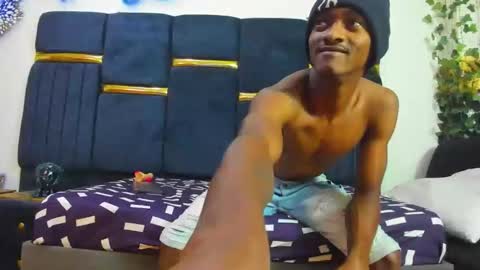 vsleyandlunaper online show from March 2026 03:29:02 AM
