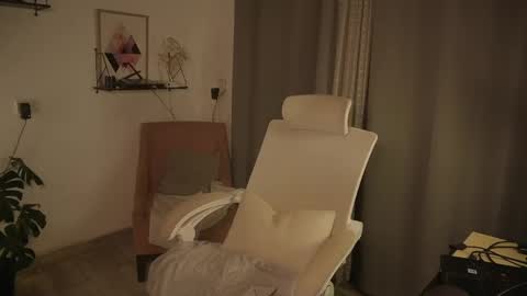 Snapshot of vurtualdiva chatting on October 2025 02:07:01 AM vurtualdiva online show from October 2025 02:07:01 AM