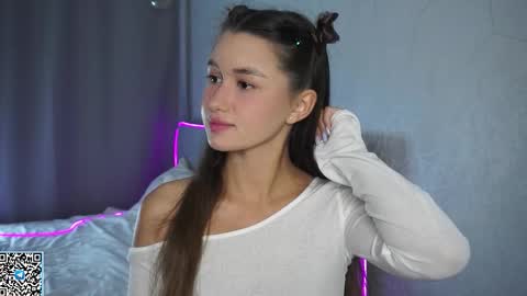 Snapshot of vvilly_wonka chatting on September 2025 01:49:01 AM Ethal - thank you for thumb up online show from September 2025 01:49:01 AM