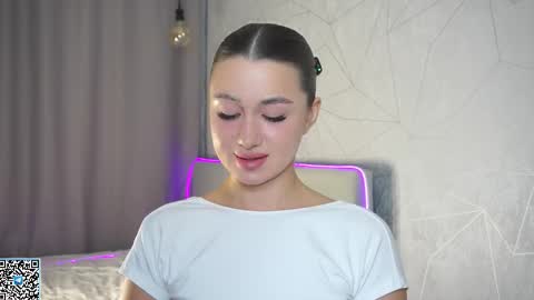 Snapshot of vvilly_wonka chatting on October 2025 01:37:02 AM Ethal - thank you for thumb up online show from October 2025 01:37:02 AM