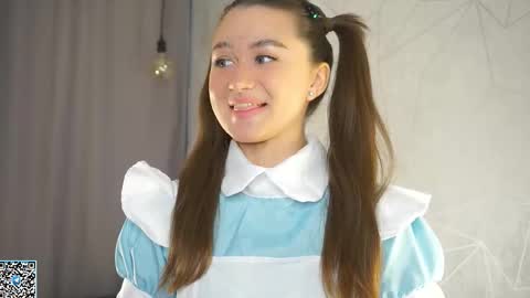 Snapshot of vvilly_wonka chatting on October 2025 01:59:02 AM Ethal - thank you for thumb up online show from October 2025 01:59:02 AM