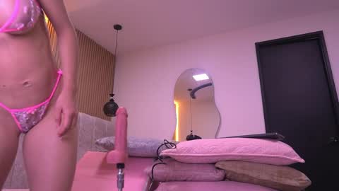 Violeta online show from May 2026 03:03:02 AM