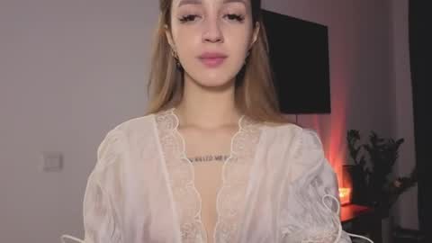 Alice  Before pvt write to me in PM  online show from May 2026 08:36:02 PM