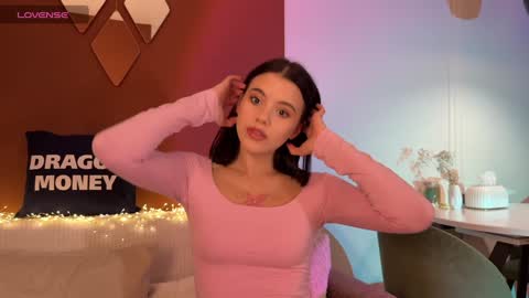 Snapshot of waki_lucky chatting on February 2025 12:25:02 PM Mia online show from February 2025 12:25:02 PM