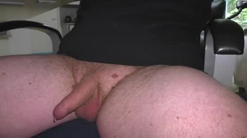 Snapshot of waldw123 chatting on January 2025 01:11:02 PM Yarlim online show from January 2025 01:11:02 PM