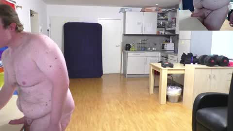 Snapshot of waldw123 chatting on October 2025 03:16:01 PM Yarlim online show from October 2025 03:16:01 PM