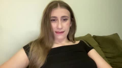 walkiria19 online show from May 2026 06:24:01 PM