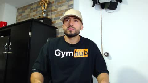 WALTER BROWN  online show from December 2025 07:21:01 PM