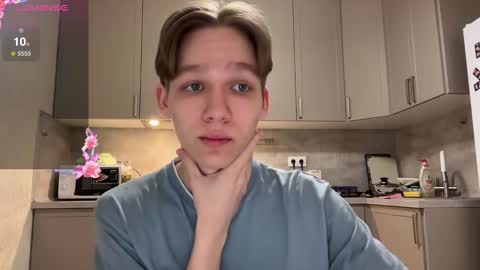 Snapshot of walterback chatting on February 2025 06:01:02 PM Mark and Tom online show from February 2025 06:01:02 PM