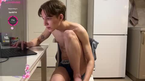 Snapshot of walterback chatting on February 2025 09:05:02 PM Mark and Tom online show from February 2025 09:05:02 PM