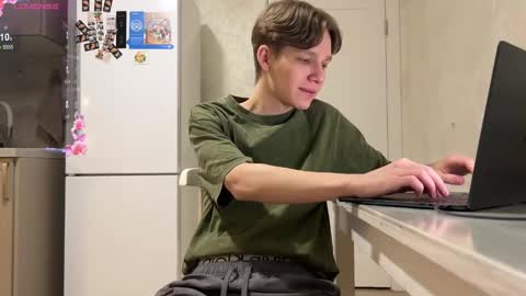 Snapshot of walterback chatting on March 2025 06:08:02 PM Mark and Tom online show from March 2025 06:08:02 PM