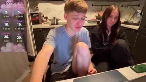 Snapshot of walterback chatting on September 2025 06:08:02 PM Mark and Tom online show from September 2025 06:08:02 PM