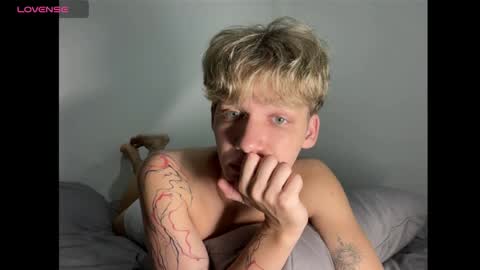 Snapshot of walterback chatting on March 2026 05:45:01 PM Mark and Tom online show from March 2026 05:45:01 PM