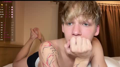 Snapshot of walterback chatting on April 2026 06:05:01 PM Mark and Tom online show from April 2026 06:05:01 PM