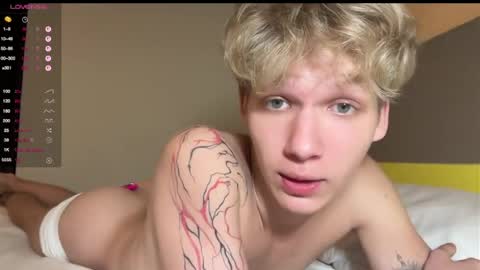 Snapshot of walterback chatting on April 2026 06:13:02 PM Mark and Tom online show from April 2026 06:13:02 PM