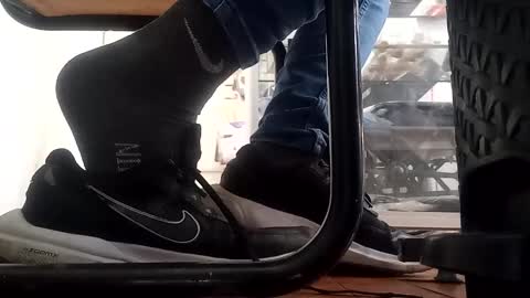 Snapshot of waltherfeet_ chatting on February 2025 02:21:01 PM WaltherFeet online show from February 2025 02:21:01 PM