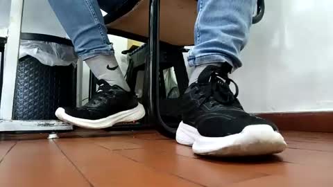 Snapshot of waltherfeet_ chatting on November 2025 03:23:02 PM WaltherFeet online show from November 2025 03:23:02 PM