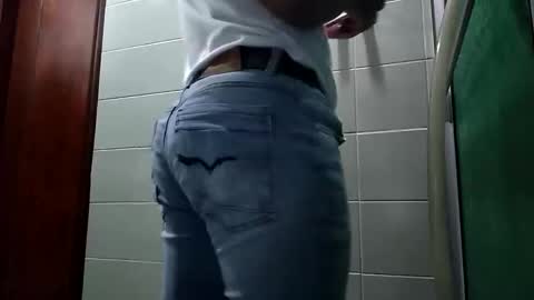 Snapshot of waltherfeet_ chatting on April 2026 04:15:01 PM WaltherFeet online show from April 2026 04:15:01 PM