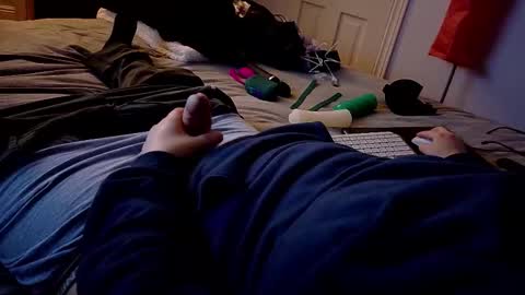 I love the ol in-n-out  online show from March 2026 04:16:01 AM