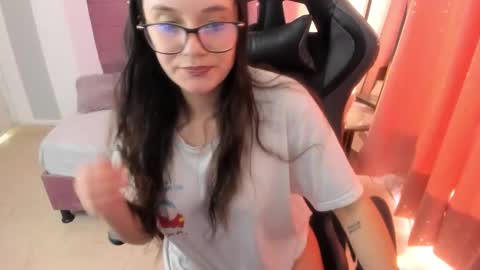 Alexandra online show from January 2026 06:00:01 PM