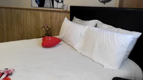 Snapshot of wanderlustgaal chatting on September 2025 04:07:02 PM wanderlustgaal online show from September 2025 04:07:02 PM