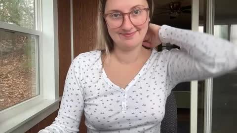 Snapshot of wanderlustjade chatting on December 2024 04:47:02 PM Jade Adonis online show from December 2024 04:47:02 PM