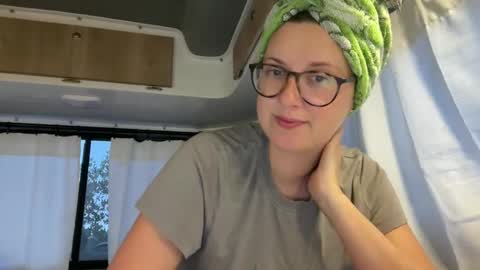 Snapshot of wanderlustjade chatting on February 2025 01:19:02 PM Jade Adonis online show from February 2025 01:19:02 PM